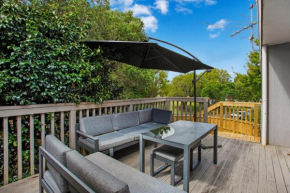 Sunnyside Townhouse with Rumpus, Parking and Deck